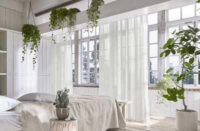 風水でカーテンを選び運気をアップ！ 方角や部屋別でのカーテンの選び方とは