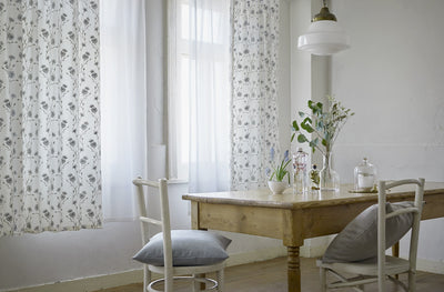 小窓用のカーテンで暮らしをもっと快適に。選び方やおすすめ商品をご紹介