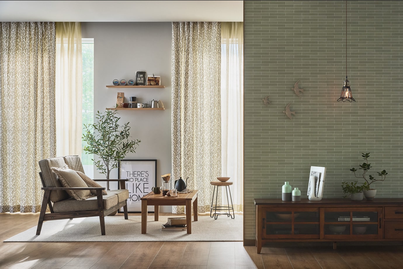 リビングのカーテンはどう選ぶ？選び方のコツやコーディネート法をご紹介