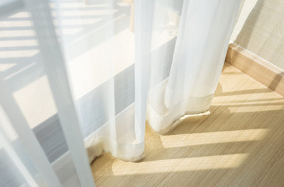 【保存版】レースカーテンのカビの落とし方とは？原因や予防方法も徹底解説